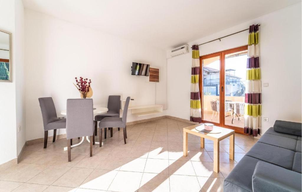 Apartments Busic Biograd Na Moru Buitenkant foto
